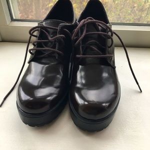 Burgundy color low heel